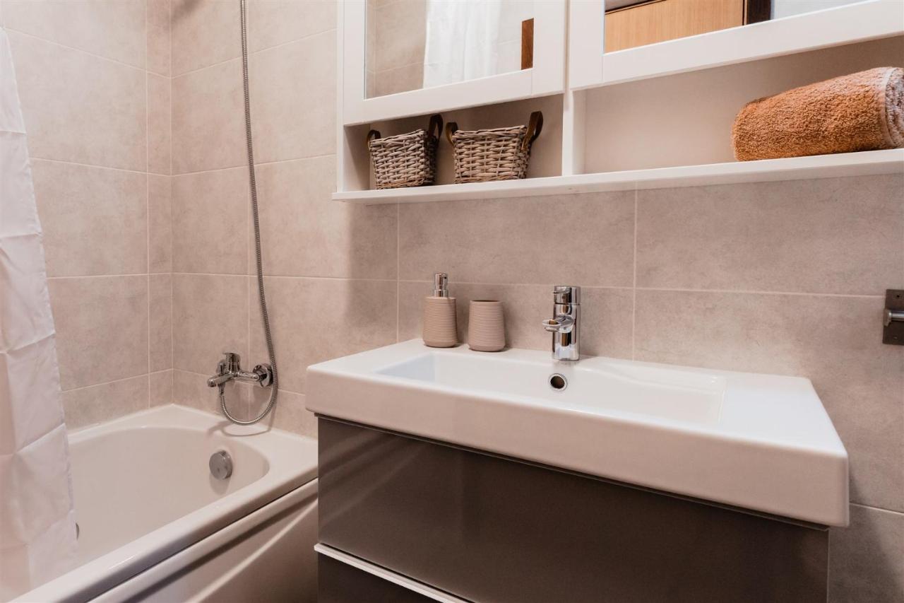 Sunshine Beach Apartment Leiria Extérieur photo